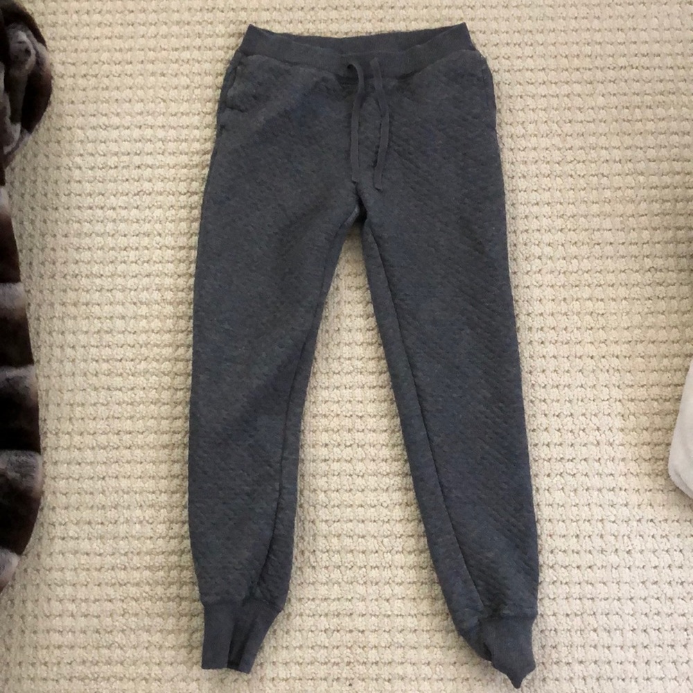 Super comfy and cute joggers size XXL in kids